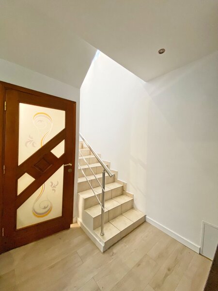 Fundeni Casa P+M cu teren 162 mp - situata pe malul lacului Fundeni, peninsula OSTROV