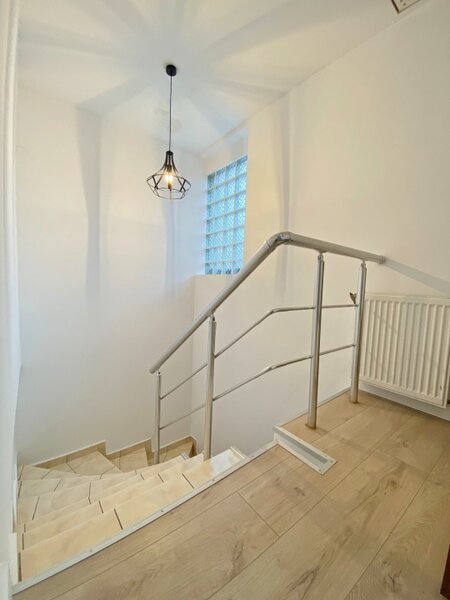 Fundeni Casa P+M cu teren 162 mp - situata pe malul lacului Fundeni, peninsula OSTROV